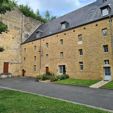 Appartement Aux Remparts Du Chateau Sedan